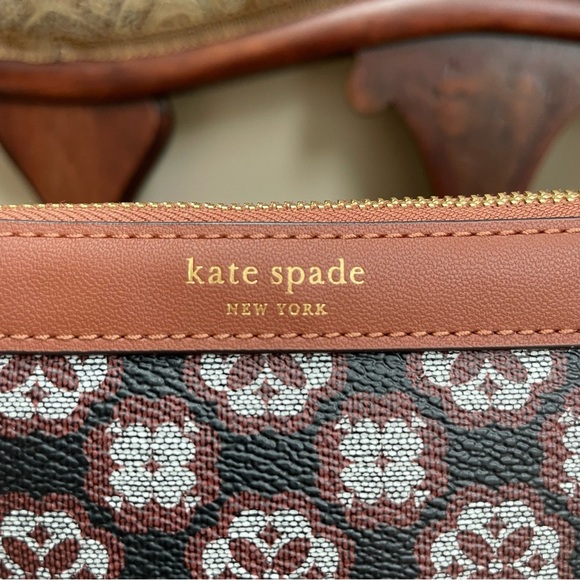Kate Spade Flower Monogram Sutton Zip Top Pouch Brown Black Coated Canvas - Picture 2 of 9